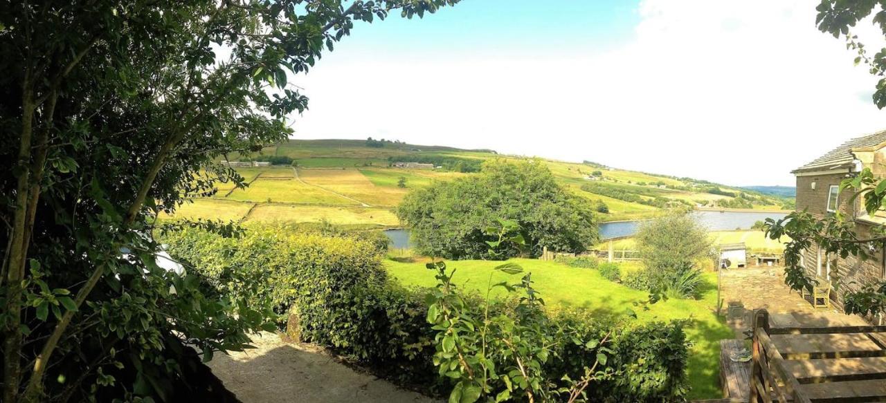 Bijou Cottage In Bronte Country With Wood-Burning Stove & Hot Tub Spa ฮาเวิร์ท ภายนอก รูปภาพ